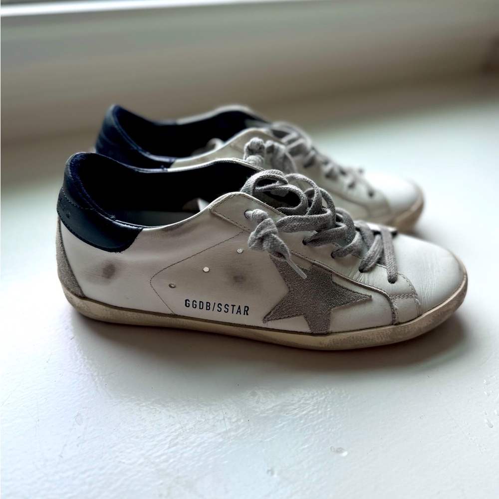 Golden Goose White Sneakers with Gray Star and Navy Heel